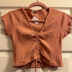 Cute dusty rose color crop top with flower skirt, size large,